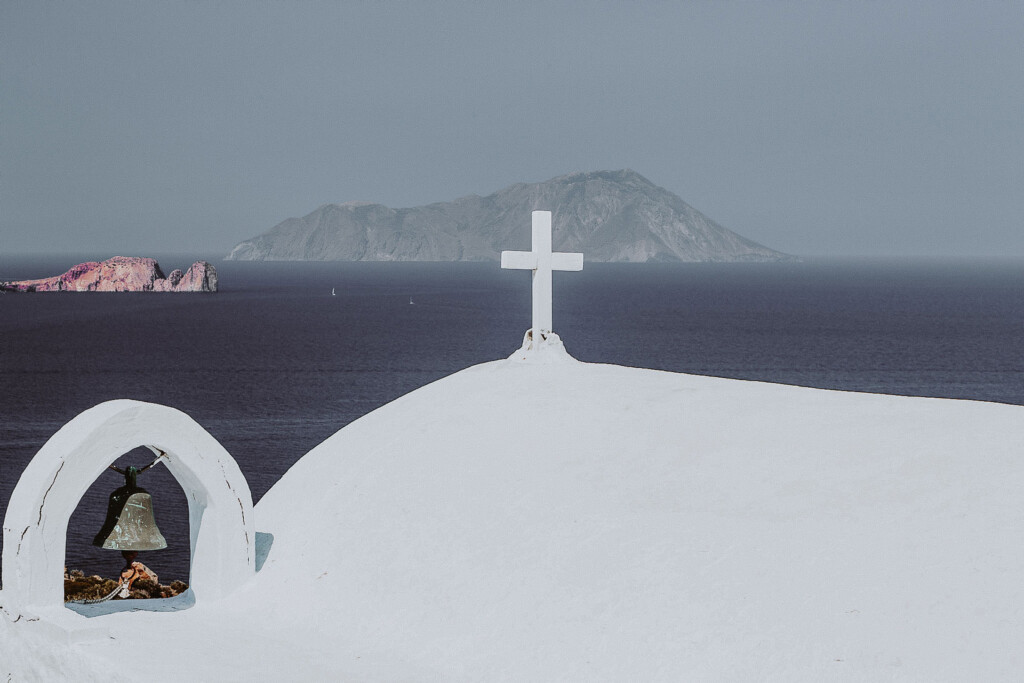 Insights Greece - Cycladic Diaries of a Photographer: Next stop, Milos