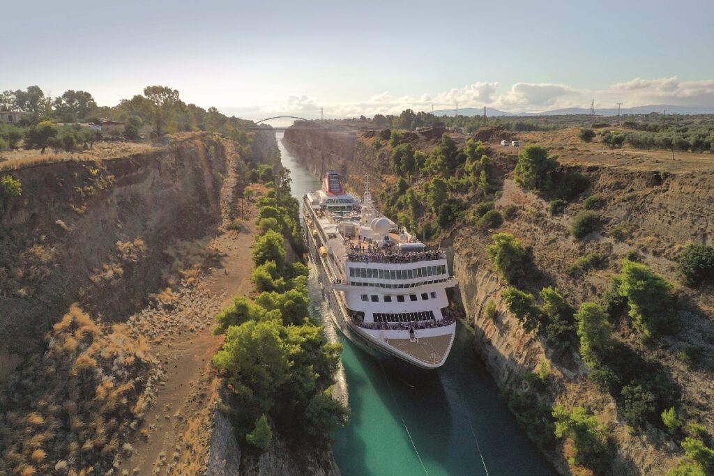 Insights Greece - Cruising the Historical Corinth Canal