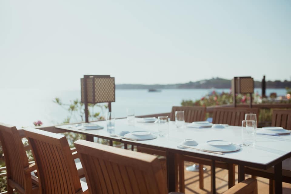 Insights Greece - 10 Amazing Restaurants in Athens Riviera