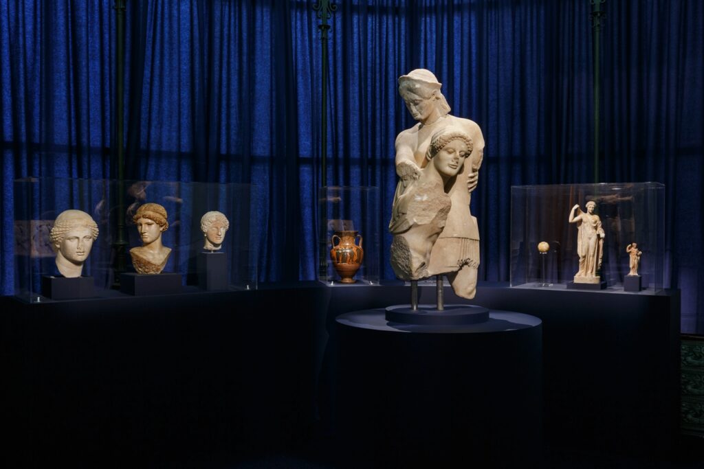 Insights Greece - “Kallos the Ultimate Beauty” Exhibition in Athens