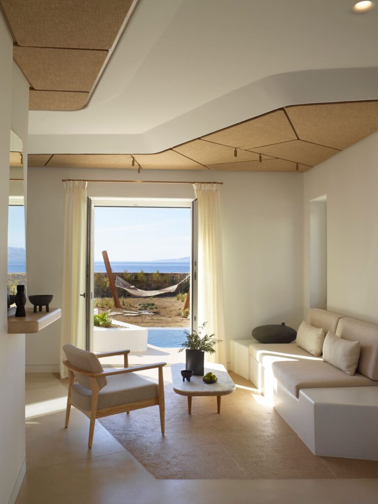 Insights Greece - 8 Best Greek Islands for a Romantic Getaway