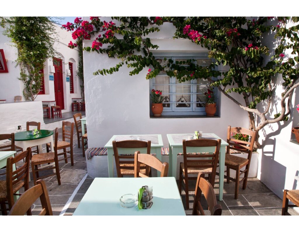 Insights Greece - Traditional Kafeneia of the Cyclades