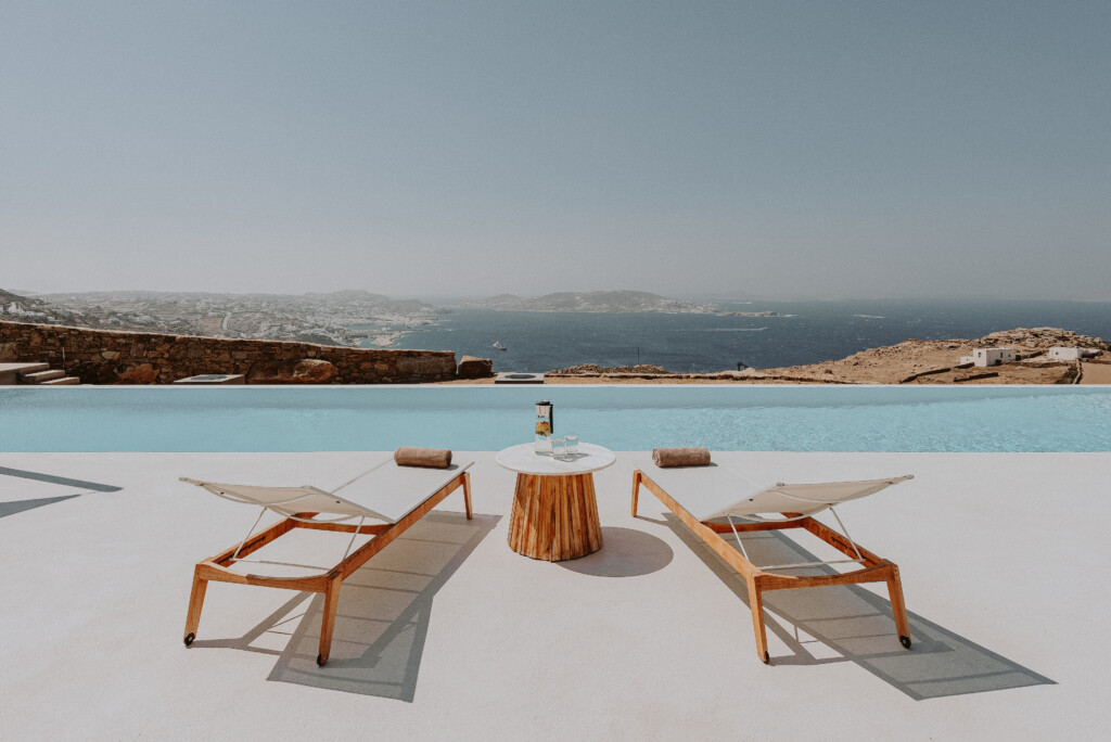 Insights Greece - 4 Ultra Luxe Cycladic Properties to Add to Your Wish List