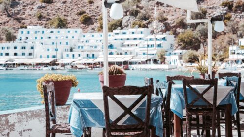 4_traditional_tavern_at_loutro-1